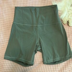 Lululemon Align Shorts 6” size 6